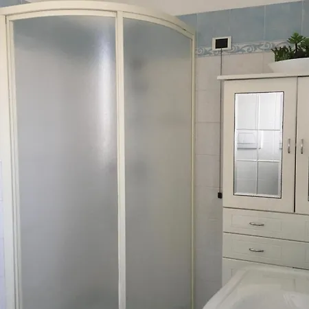 Melinda House * Чефалу