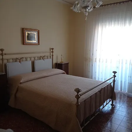 Melinda House * Cefalù