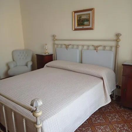 Melinda House * Cefalu
