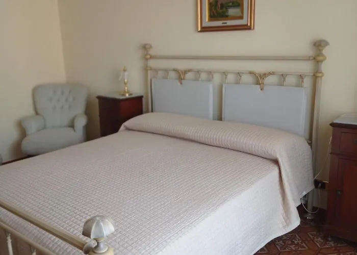 Melinda House * Cefalù